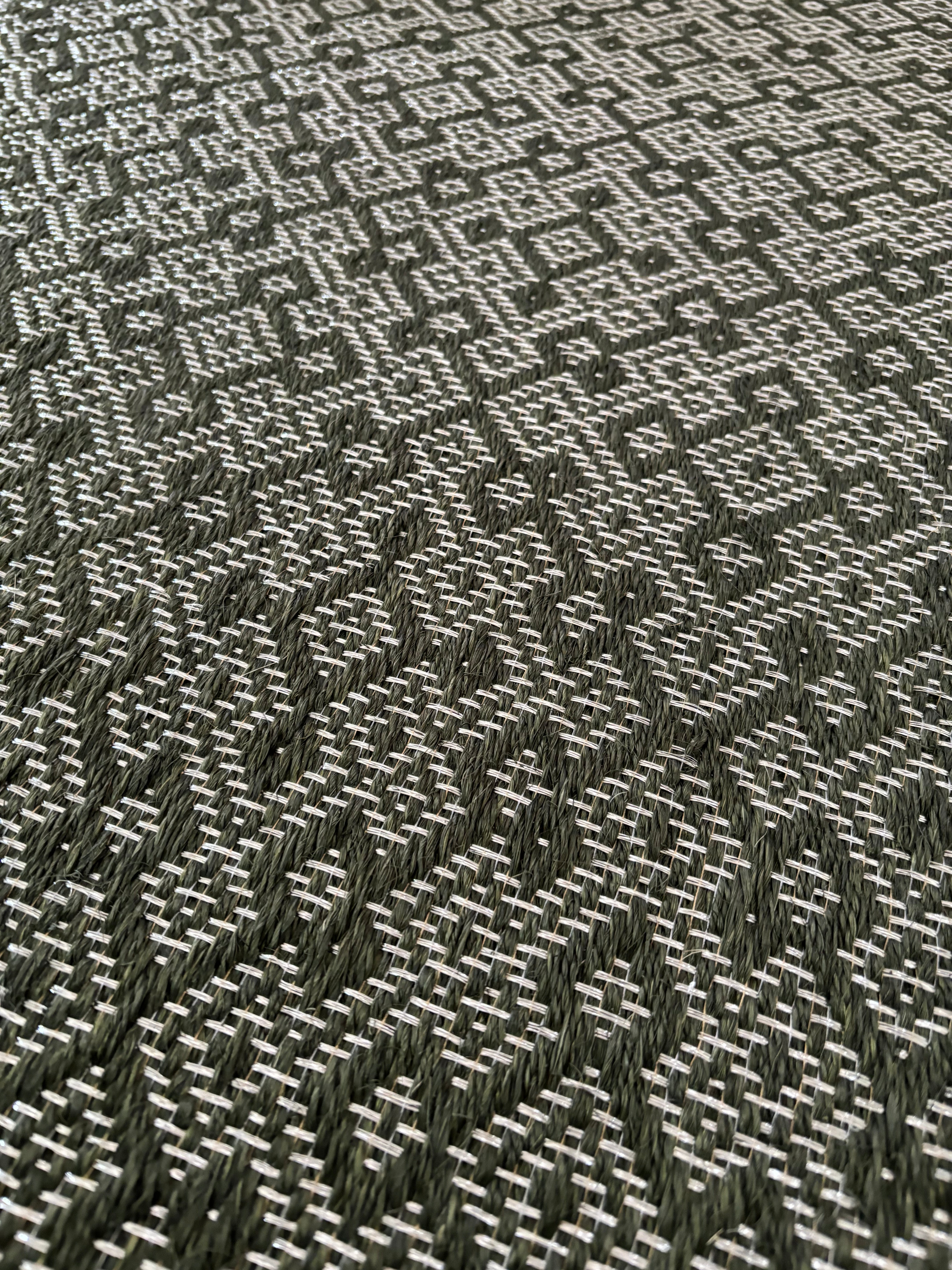 Tapete Tejido Martina en Fique y Metal Plateado / F34