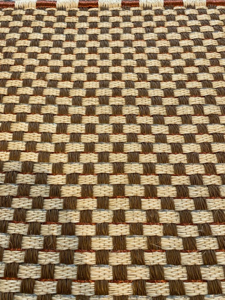 Tapete Tejido Canasto en Fique, Cobre y Metal Plata / F8